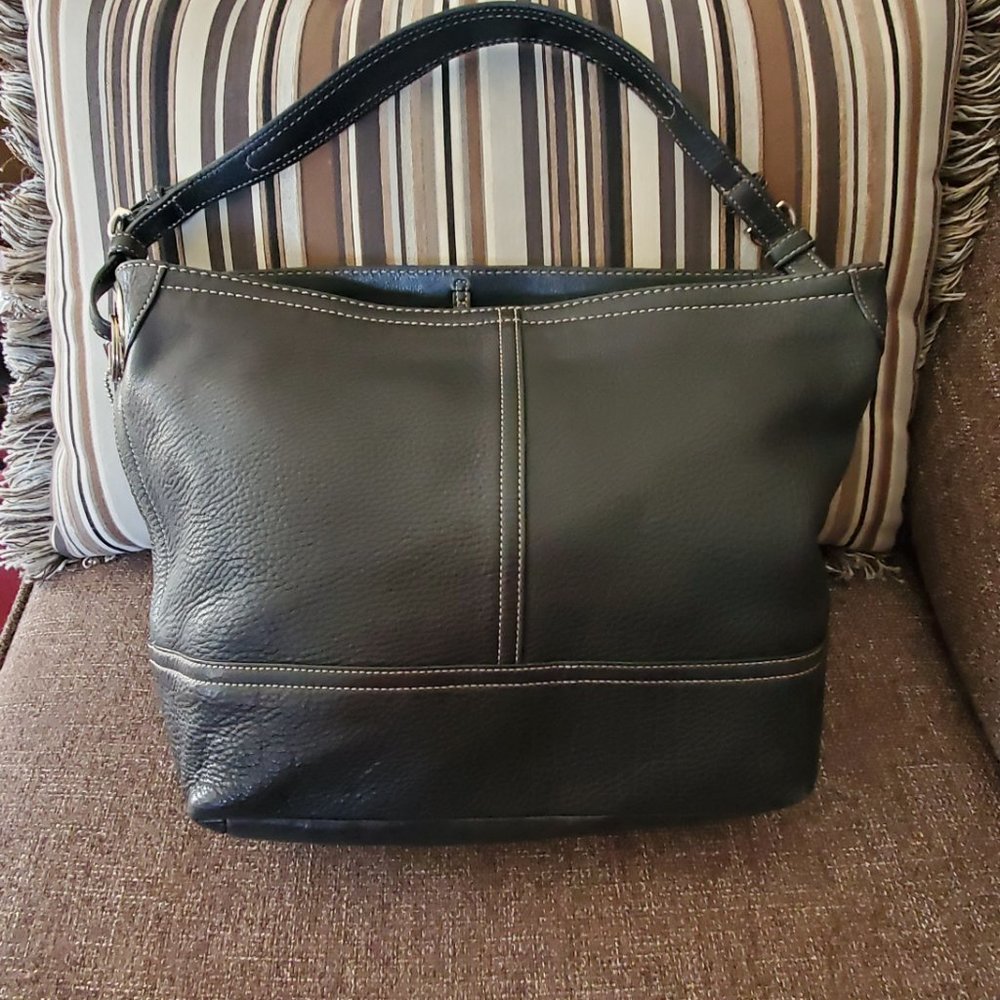 EUC Coach Black Pebbled Leather Hobo - Picture 2 of 9